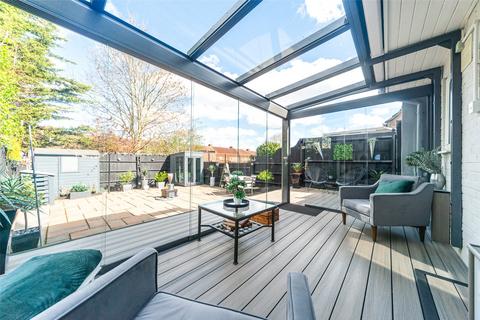 30 Taunton Close, Bexleyheath, DA7 6NN