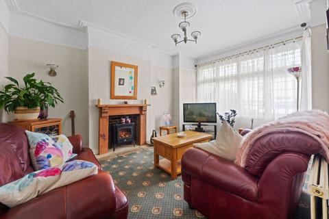4 bedroom end of terrace house for sale - The Crescent, Sutton