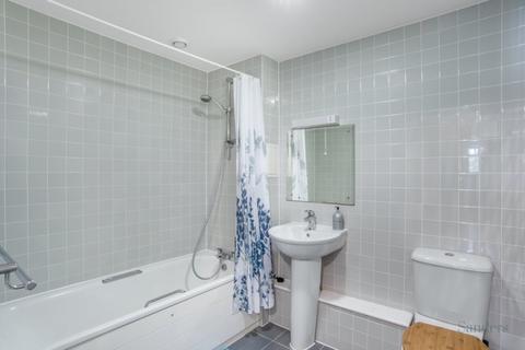 2 bedroom flat for sale, Shepherdess Walk,, Islington N1