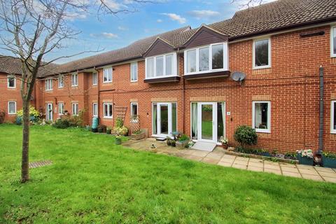 2 bedroom apartment for sale, Rosewood Gardens, High Wycombe HP12