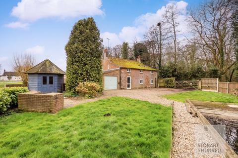 4 bedroom detached house for sale, Hall Road, Norwich NR12