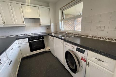 Flat 18, Page Court Page Street, London, NW7 2DY
