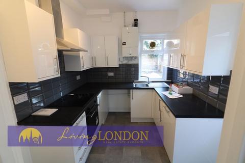 3 bedroom terraced house to rent, Three Bed House To Rent