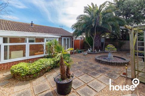 2 bedroom semi-detached bungalow for sale, Seaview Avenue, Sheerness ME12