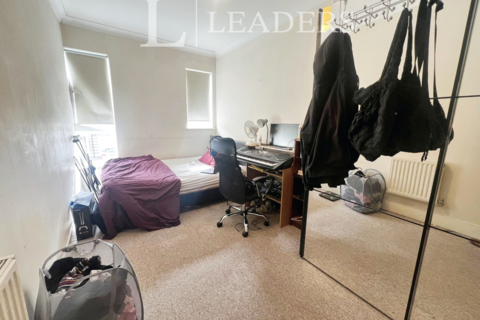 1 bedroom in a house share to rent, Longworth Avenue, CB4