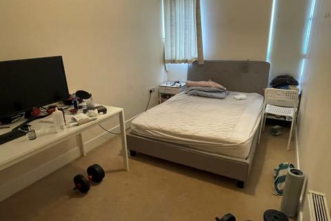 1 bedroom in a house share to rent, Longworth Avenue, CB4