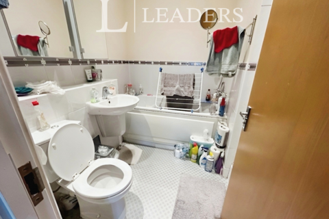 1 bedroom in a house share to rent, Longworth Avenue, CB4