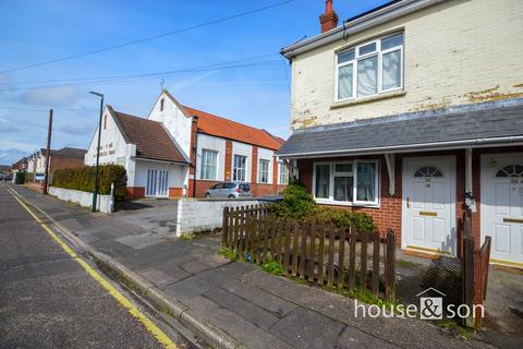 2 bedroom ground floor flat for sale, Calvin Road, Bournemouth