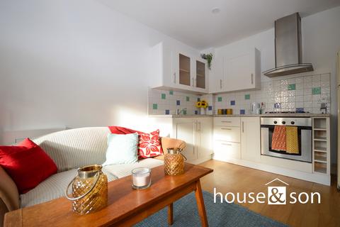 2 bedroom ground floor flat for sale, Calvin Road, Bournemouth