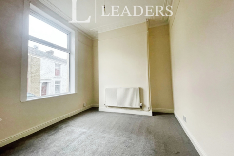 2 bedroom terraced house to rent, Garnett Street, Darwen, Lancashire, BB3