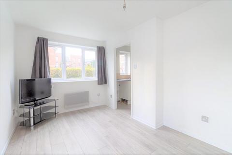 1 bedroom flat for sale, Linwood Crescent, Enfield EN1