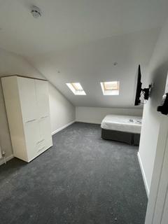 1 bedroom in a house share to rent, ENSUITE ROOM, Queens Road PO2