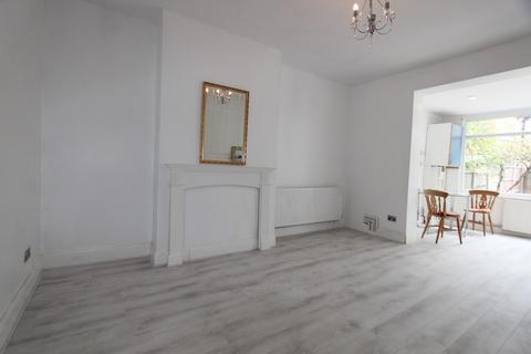 3 bedroom terraced house for sale, Park View Gardens, London N22