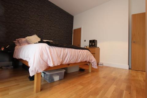 2 bedroom flat for sale, Sydney Road, Enfield EN2