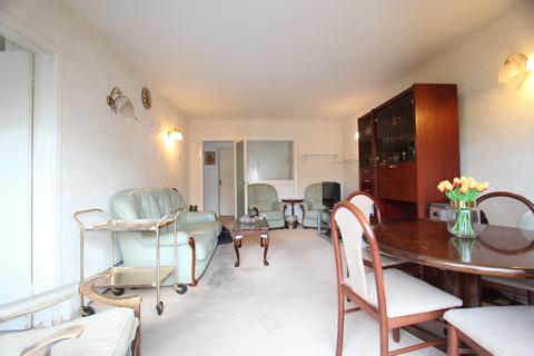 2 bedroom ground floor maisonette for sale - Bramley Road, London N14