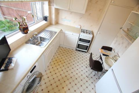 2 bedroom ground floor maisonette for sale - Bramley Road, London N14