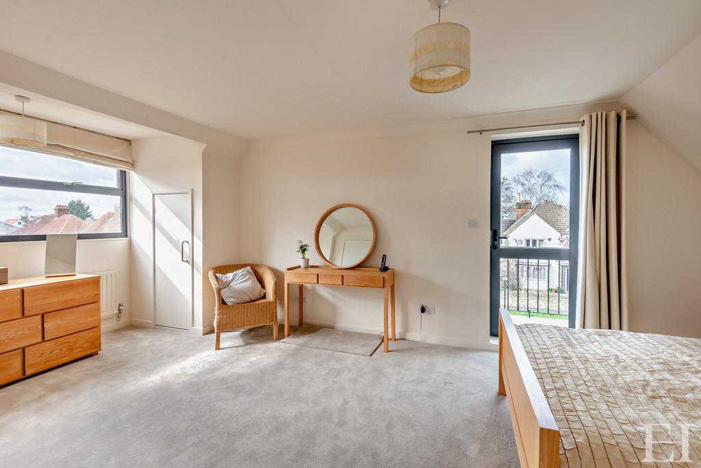 8587915-interiorwm16-800