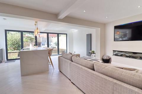 64 Birchfield Drive, Worsley, Manchester, M28 1ND