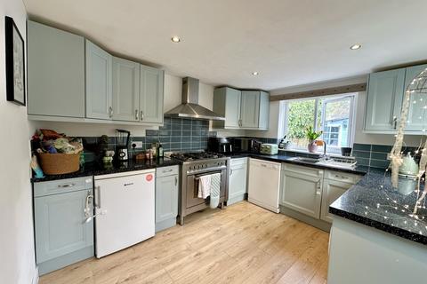 3 bedroom terraced house to rent, Berkeley Hill, Falmouth TR11