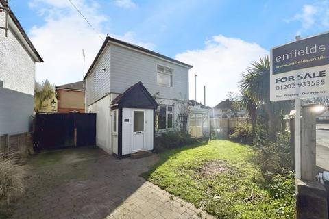 2 bedroom detached house for sale, Dorchester Road, Poole BH15