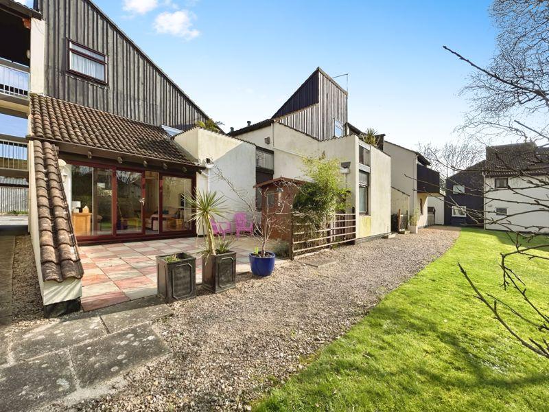 Tree Hamlets, Poole BH16 2 bed apartment for sale £240,000