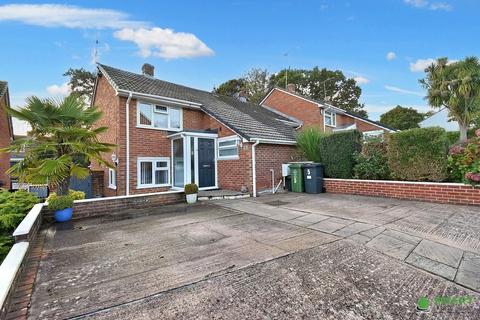 3 bedroom end of terrace house for sale, Iolanthe Drive, Exeter EX4
