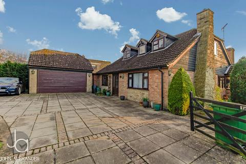 5 bedroom chalet for sale, Bakers Lane, Tolleshunt Major