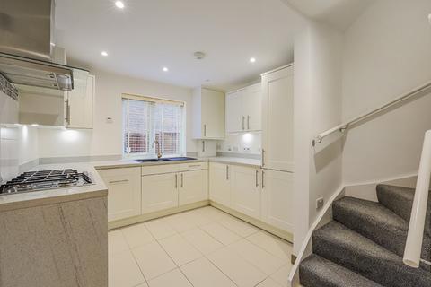 2 bedroom end of terrace house for sale, Fullers Avenue, Surbiton KT6
