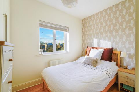 1 bedroom apartment for sale, Uxbridge Road, Kingston Upon Thames KT1