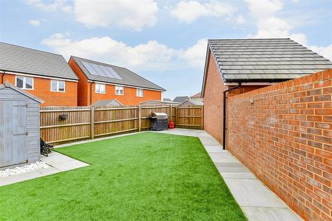 3 bedroom detached house for sale - Mexborough Square, Aylesham, Canterbury, Kent