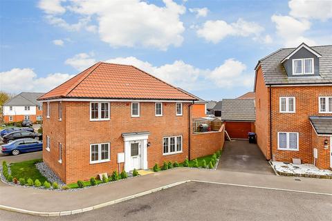 3 bedroom detached house for sale - Mexborough Square, Aylesham, Canterbury, Kent