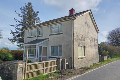 4 bedroom detached house for sale - Efailwen, Clynderwen, Carmarthenshire, SA66 7UT