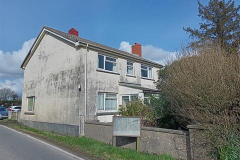 4 bedroom detached house for sale - Efailwen, Clynderwen, Carmarthenshire, SA66 7UT