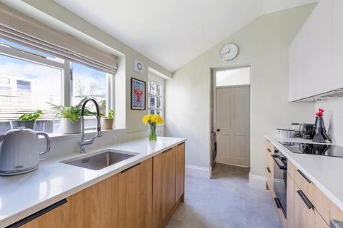 2 bedroom semi-detached house for sale, Vincent Road, Kingston upon Thames, Surrey, KT1 3HJ