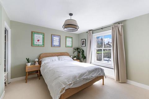 20 Vincent Road, Kingston Upon Thames, KT1 3HJ
