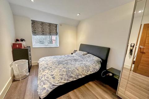 2 bedroom flat for sale, 1 West Hill, Sanderstead, CR2 0SB