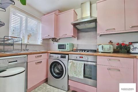 35 Penderyn Close, Merthyr Tydfil, CF48 1AS