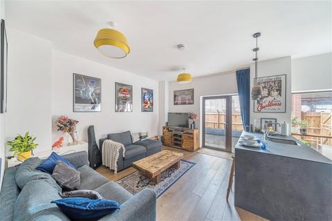 1 bedroom apartment for sale, Kirk House, 97 High Street, Yiewsley, West Drayton, UB7