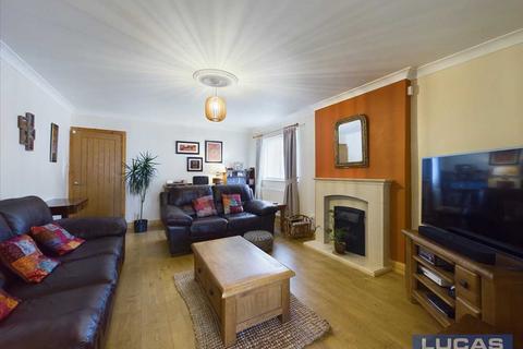 3 bedroom detached bungalow for sale - Cil Y Graig, Llanfairpwll