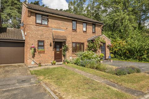 2 bedroom semi-detached house for sale - Chisbury Close, Bracknell, Berkshire