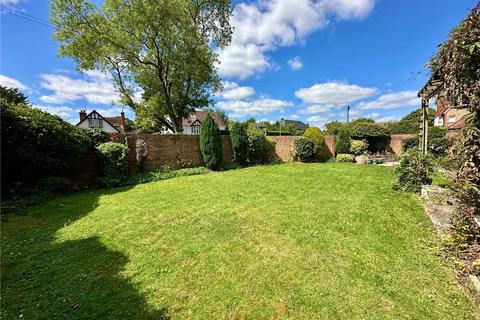1 Elmcroft, Datchet, Slough, SL3 9DS