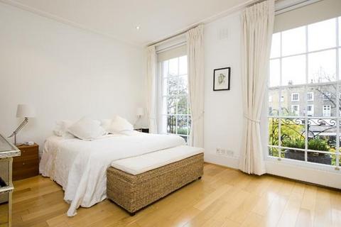 3 bedroom terraced house for sale, Pembroke Square, London