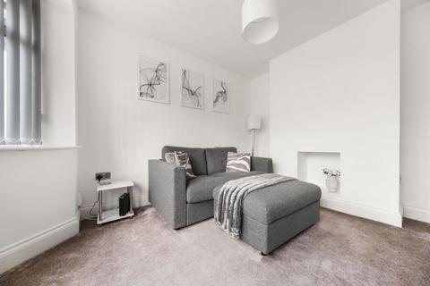 3 bedroom end of terrace house for sale, Leeds LS15