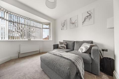 3 bedroom end of terrace house for sale - Leeds LS15