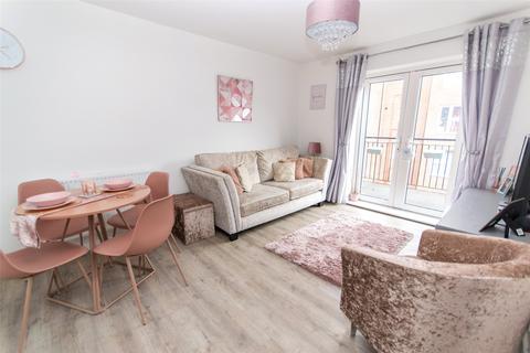 2 bedroom apartment for sale, Dunstable, Beds LU5