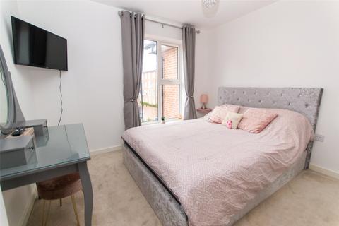 49 Bagshawe Way, Dunstable, LU5 4FJ