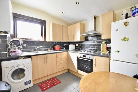 1 bedroom flat to rent, Creighton Avenue, Upton Park, E6