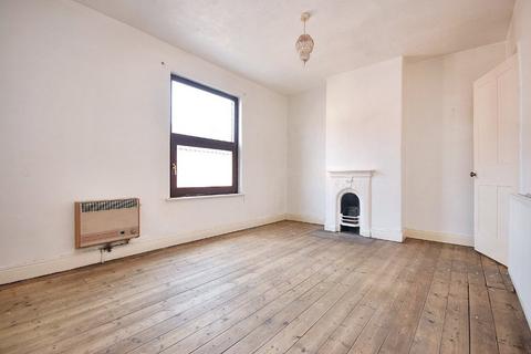 2 bedroom terraced house for sale, Coach Road, Wakefield, West Yorkshire