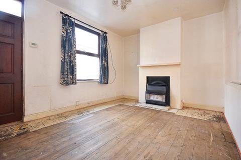 60 Coach Road, Wakefield, WF1 3EX