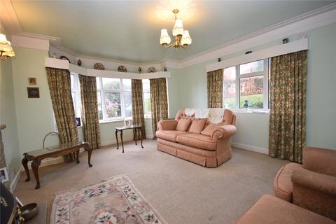 3 bedroom detached house for sale, Frank Lane, Dewsbury, West Yorkshire